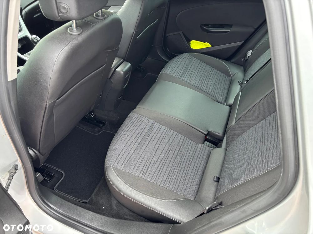 Opel Astra 1.4 Turbo ENERGY - 14