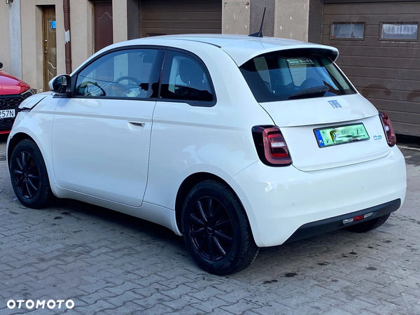 Fiat 500 500e C RED