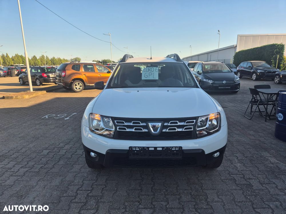 Dacia Duster 1.6 4x2 Laureate - 10