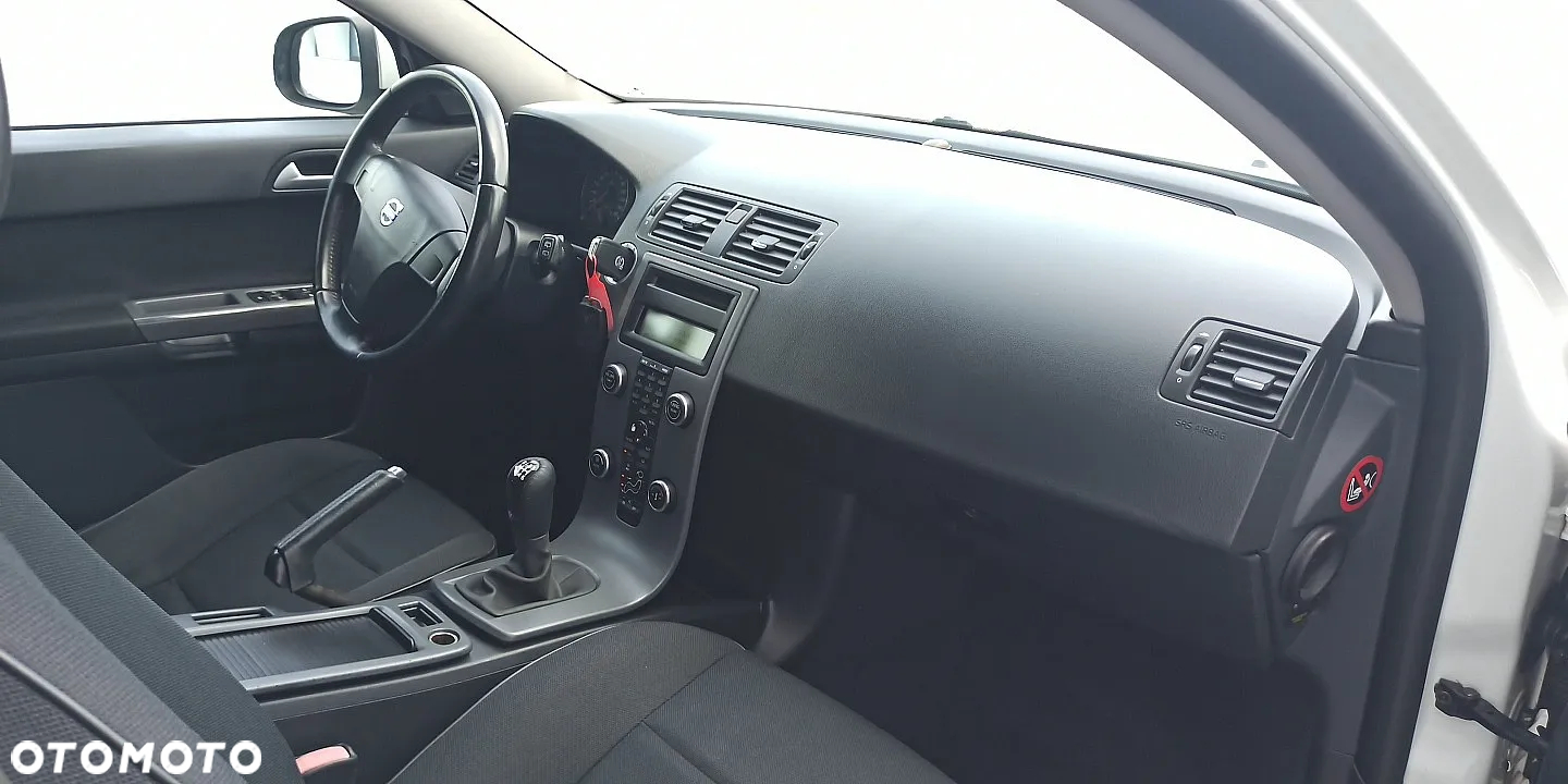 Volvo V50 D2 - 21