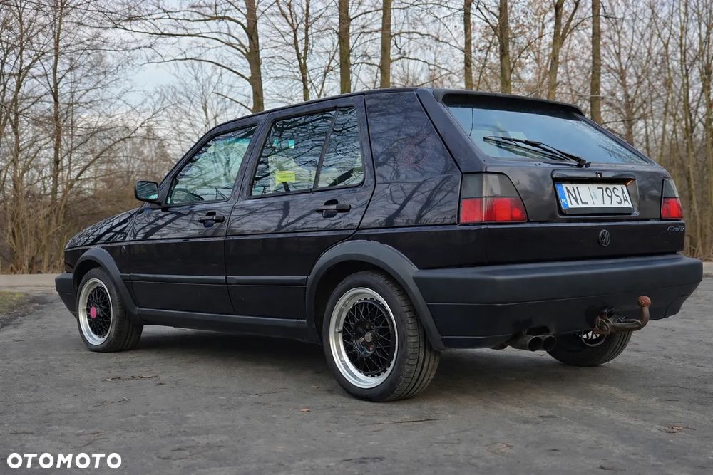 Volkswagen Golf 1.8 - 5