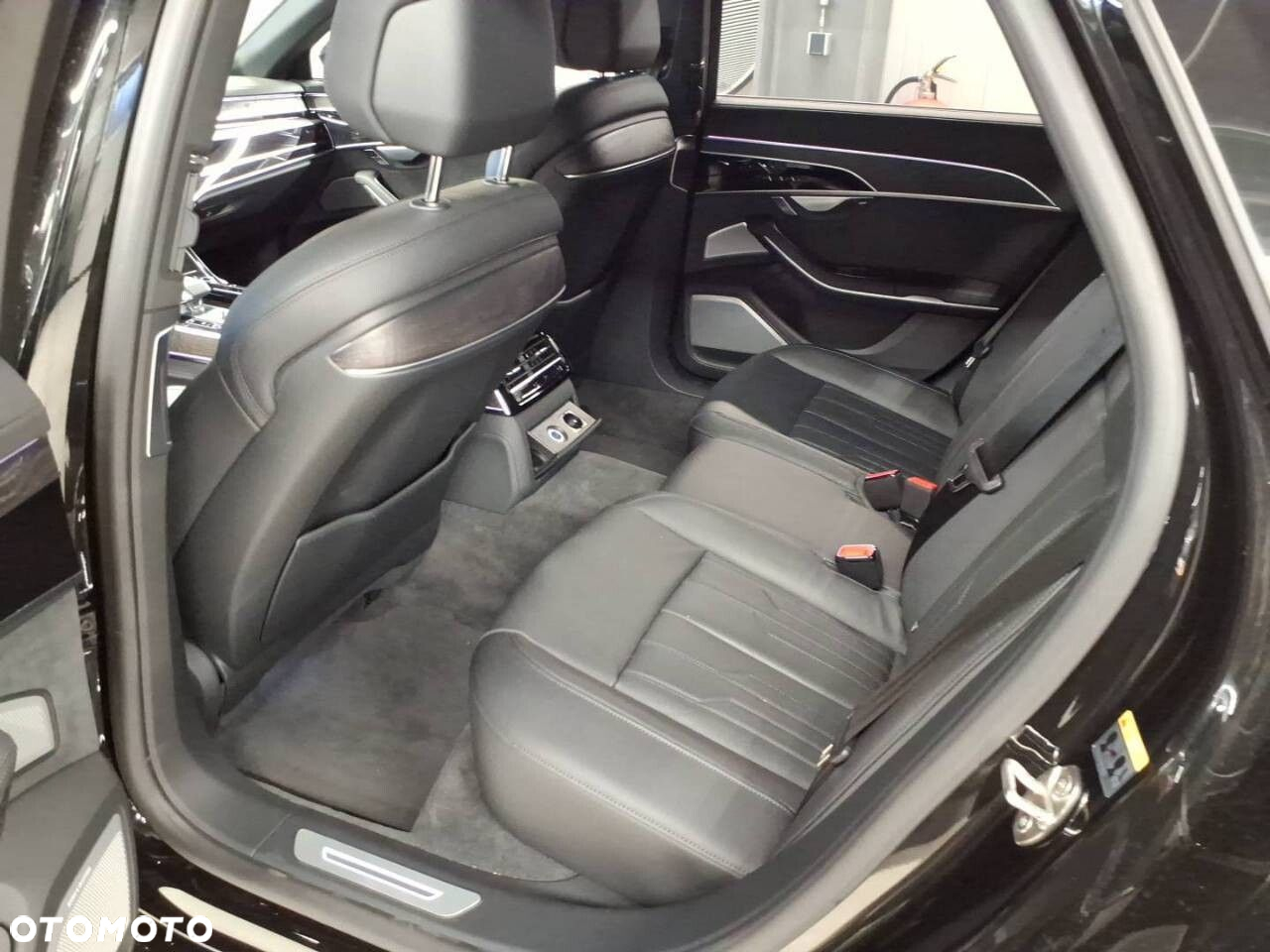 Audi A8 - 10