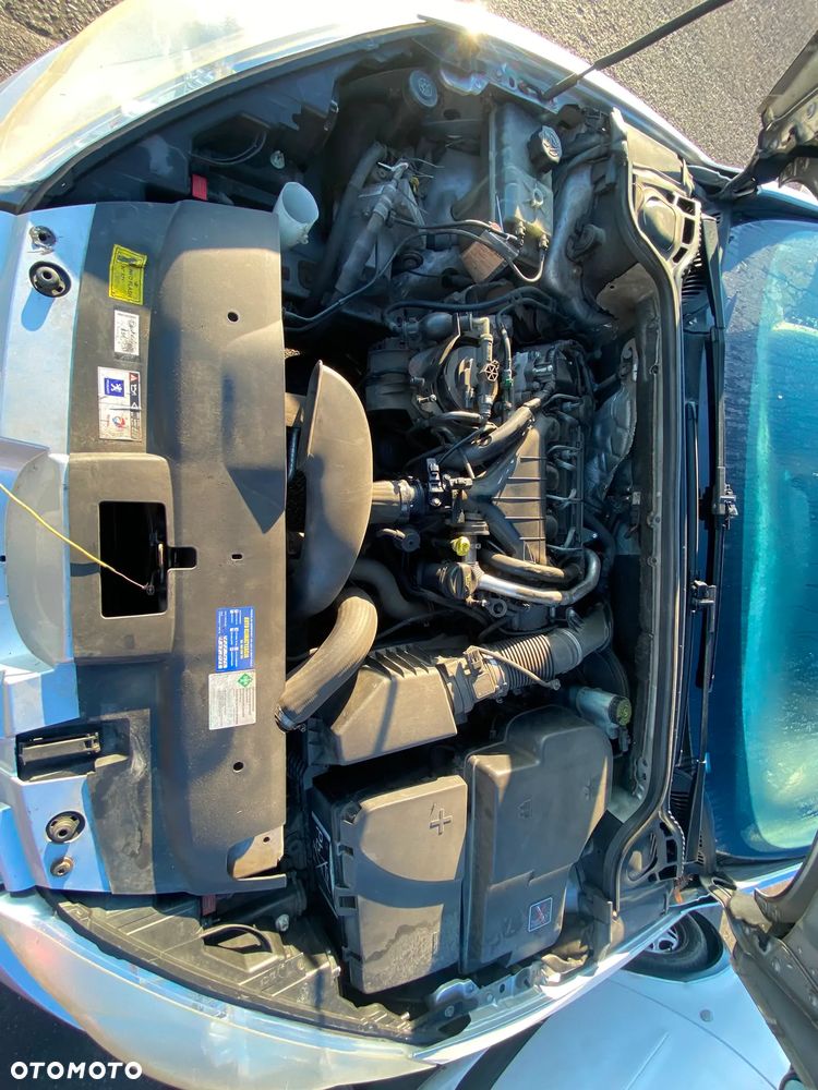221 / Peugeot 407 Coupe / Na Części/ - 7