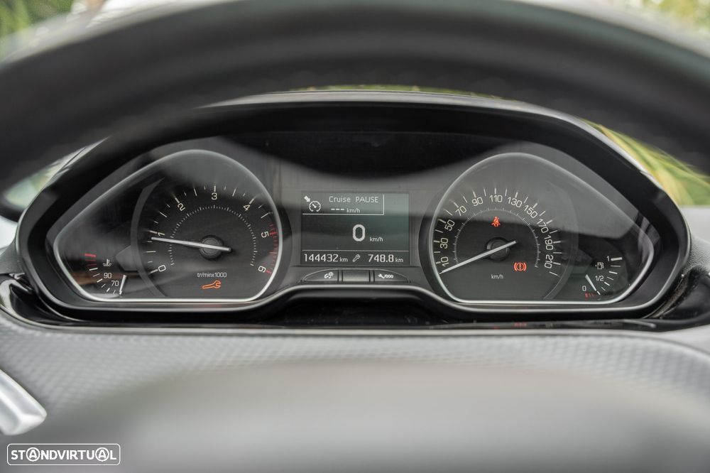 Peugeot 208 1.5 BlueHDi Allure - 8