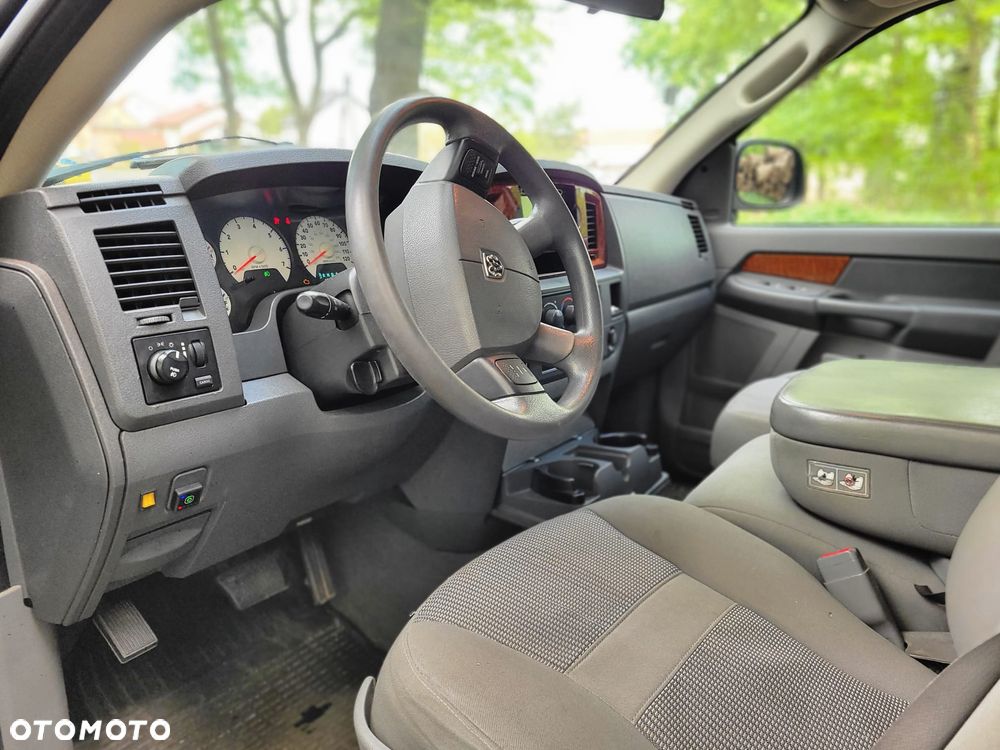 Dodge RAM - 3