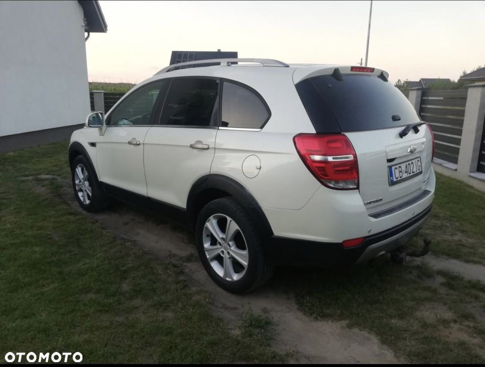 Chevrolet Captiva 2.2 D LTZ - 11