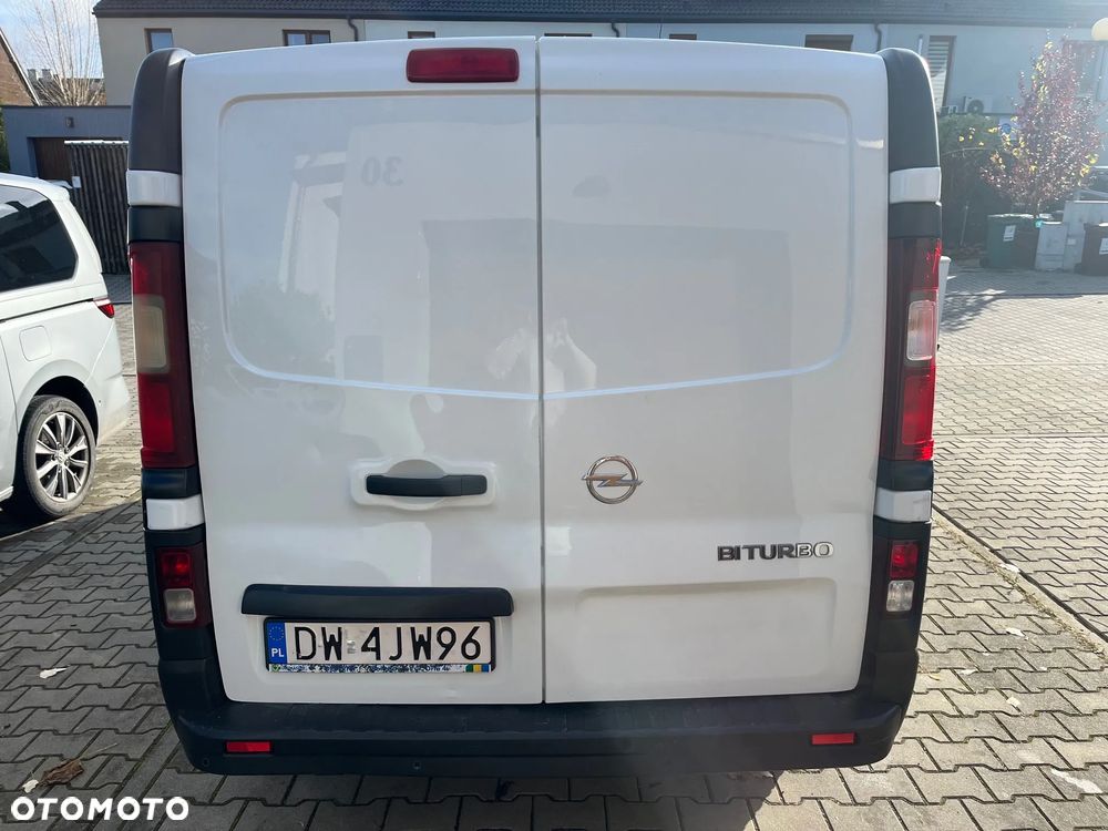 Opel vivaro - 5
