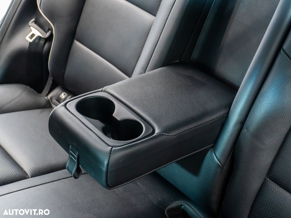 Kia Sportage 1.6 T-GDI 7DCT 4x4 GT Line - 25