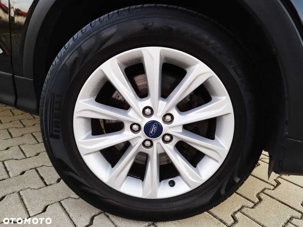 Ford Kuga 2.0 TDCi 4x4 Titanium - 38