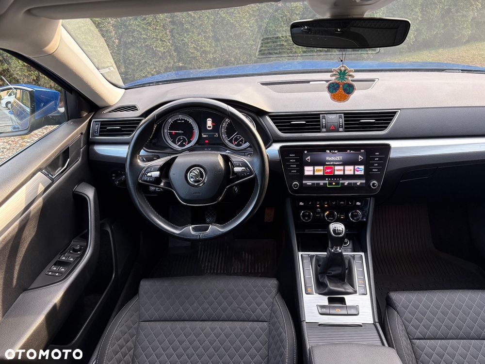 Skoda Superb 2.0 TDI SCR Ambition - 11