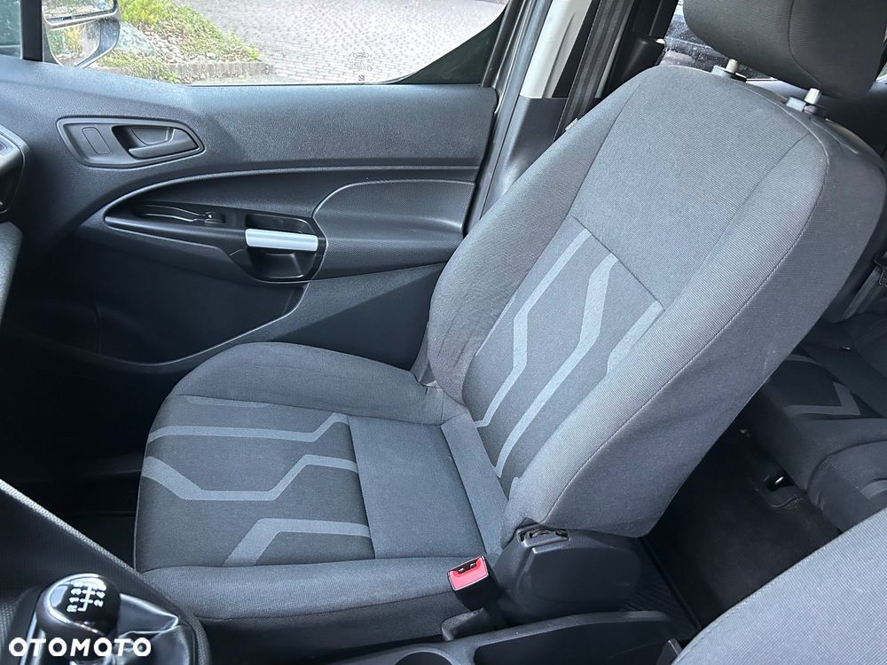 Ford Tourneo Connect - 19