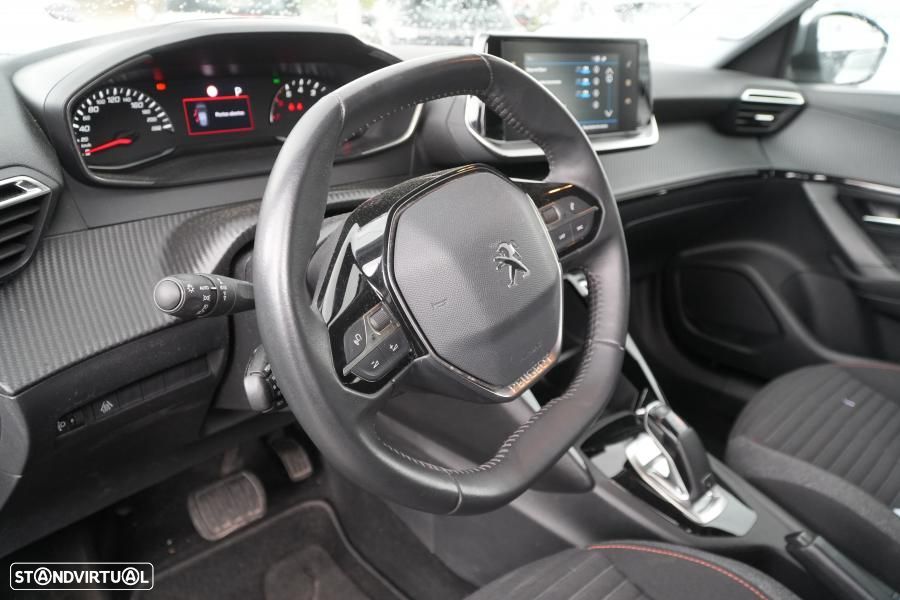 Peugeot 2008 1.2 PureTech Active EAT8 - 7