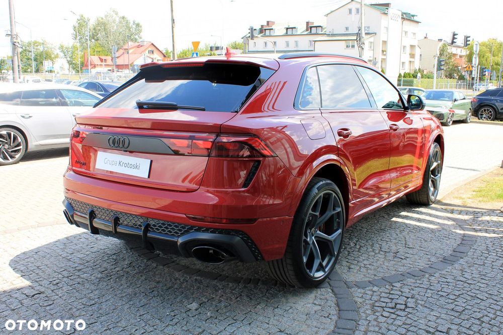 Audi RS Q8 - 8
