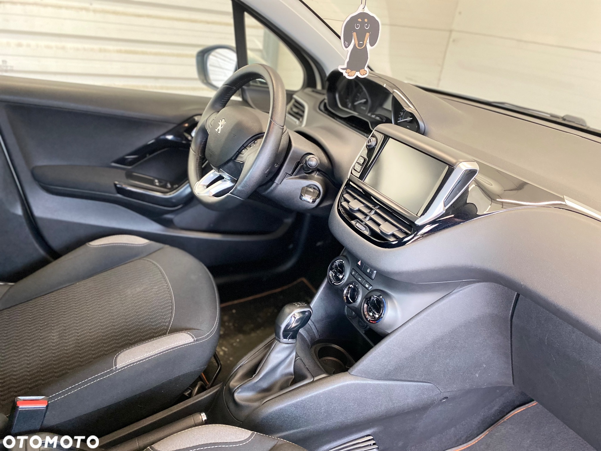 Peugeot 208 1.6 BlueHDi Active - 10