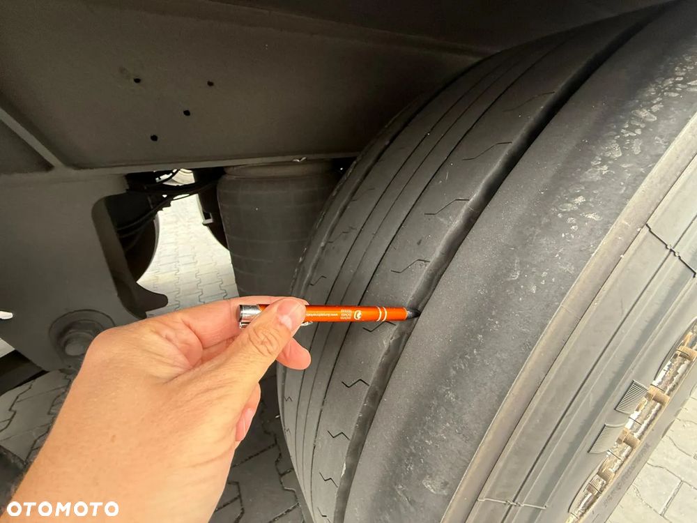 Schmitz Cargobull SKO 24 - 13