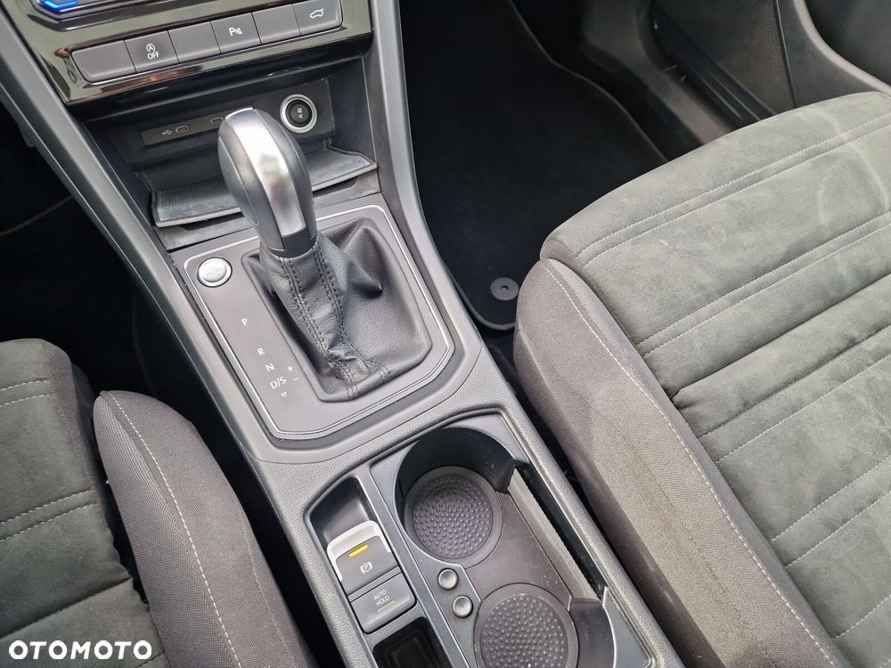 Volkswagen Touran 2.0 TDI BMT Comfortline DSG - 17