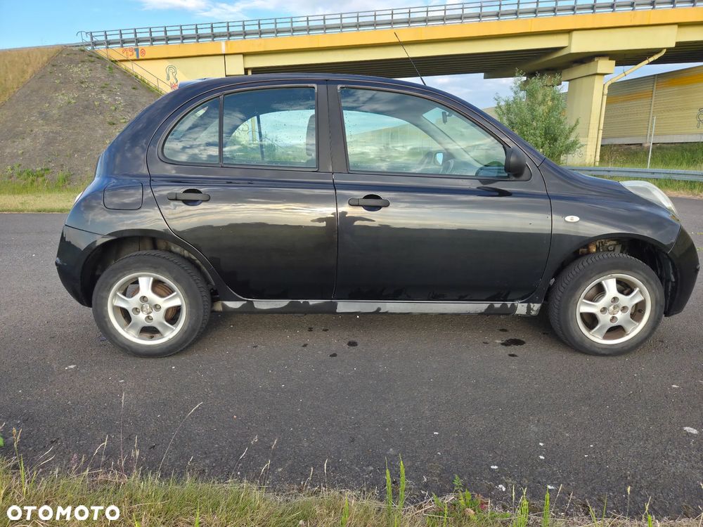 Nissan Micra - 1