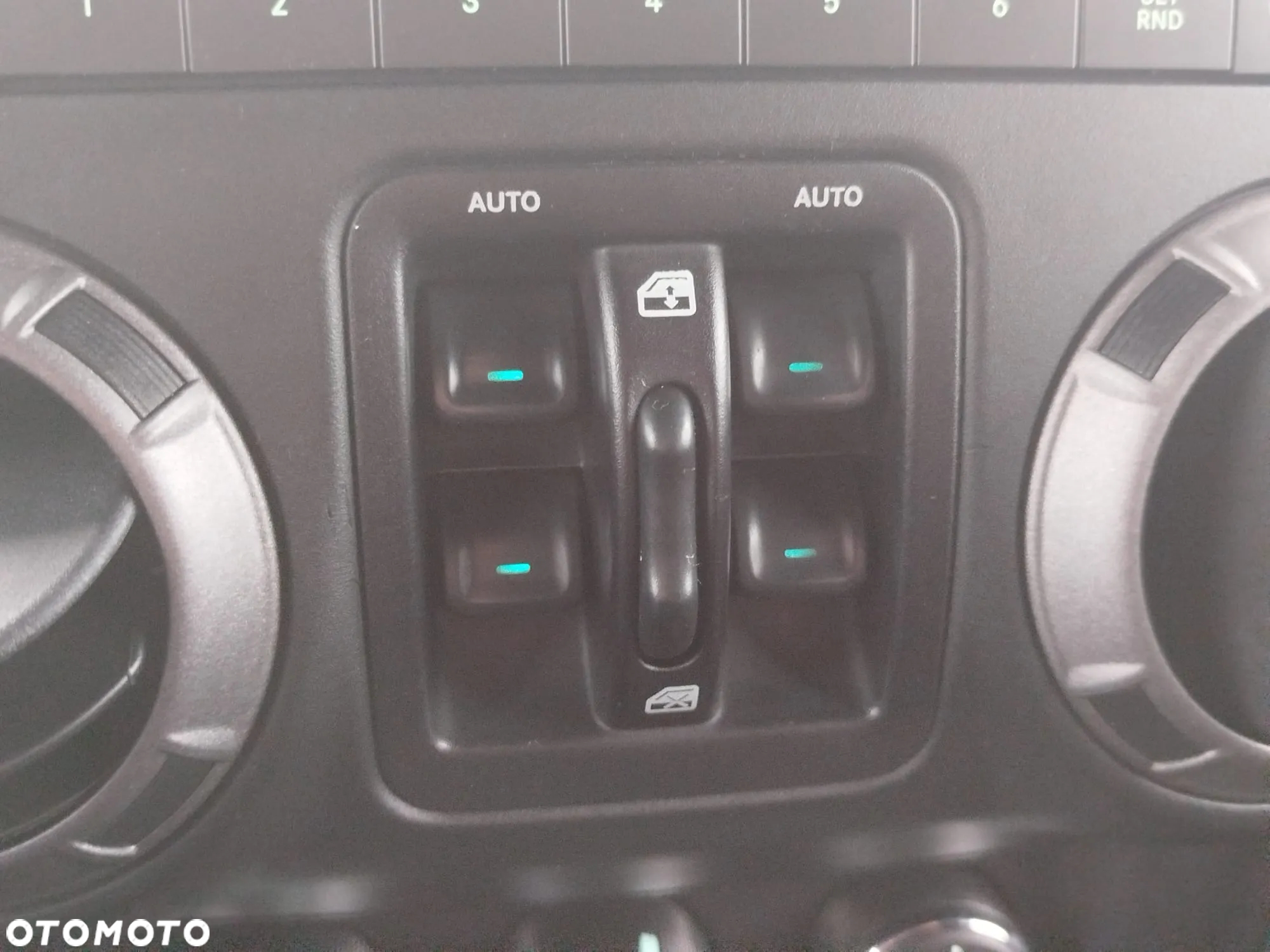 Jeep Wrangler 3.6 Unlim Sahara - 8
