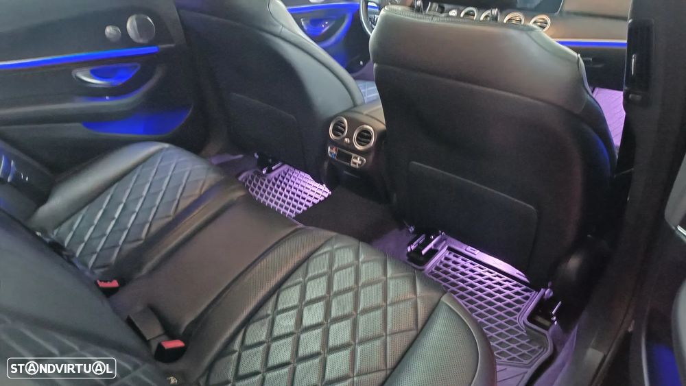 Mercedes-Benz E 220 d AMG designo - 17
