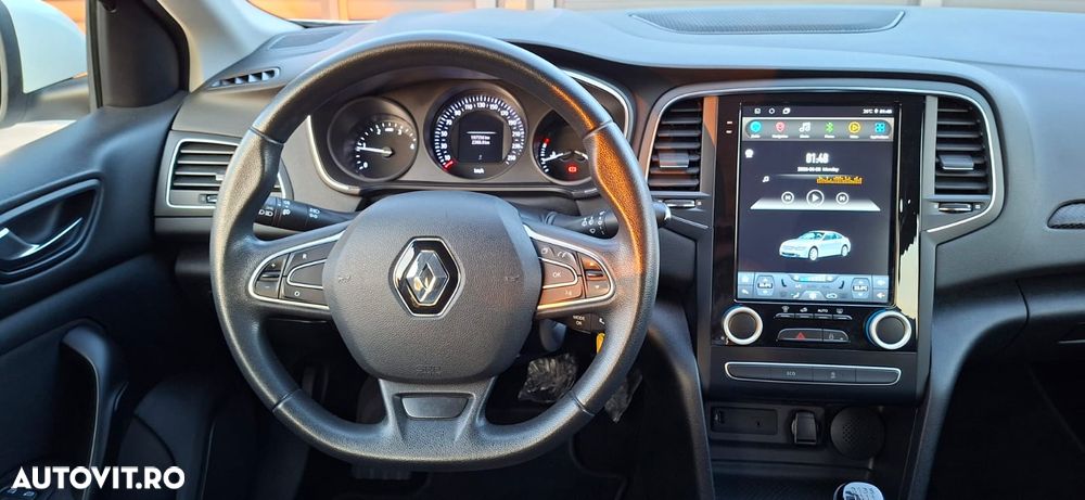 Renault Megane BLUE dCi 115 LIMITED - 26