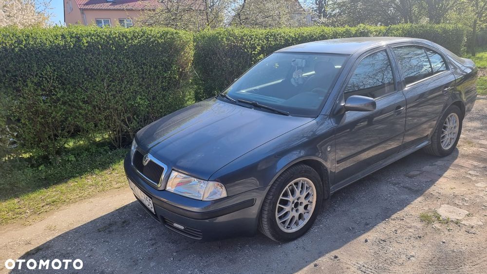 Skoda Octavia - 1