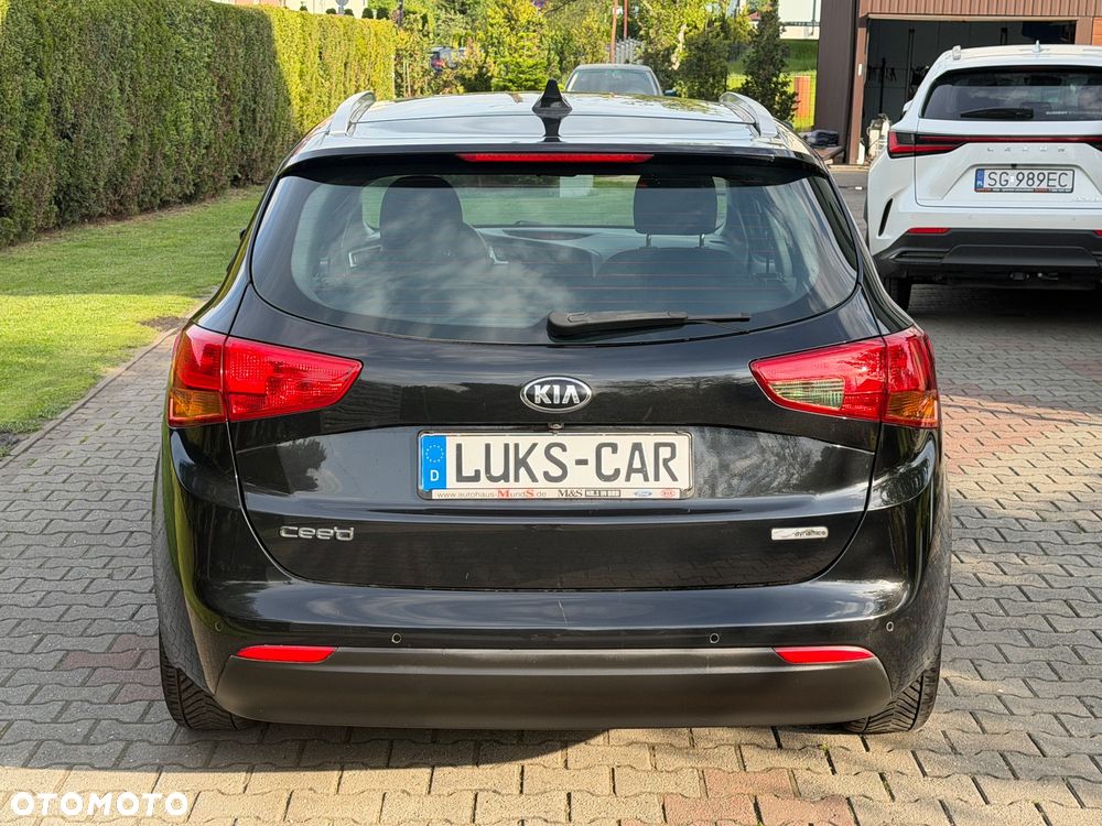 Kia Ceed 1.6 GDI ISG Platinum Edition - 4