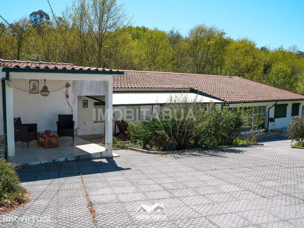 Moradia térrea independente com 2 áreas habitacionais situada a 4 k... - Grande imagem: 2/36