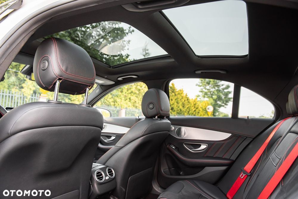 Mercedes-Benz Klasa C AMG 43 4Matic AMG TCT 9G - 32