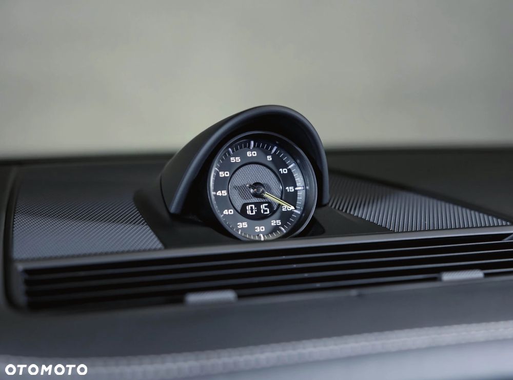 Porsche Panamera 4 E-Hybrid - 15