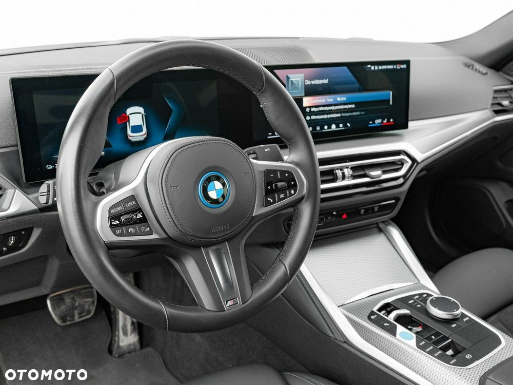 BMW i4 - 7