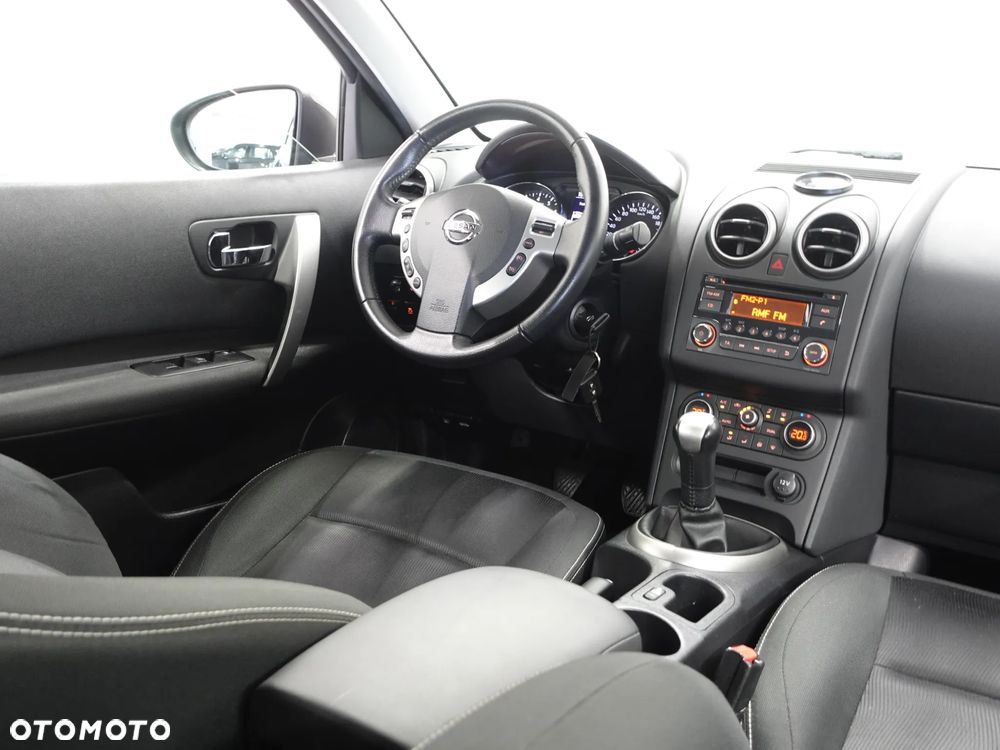 Nissan Qashqai 1.6 visia - 28