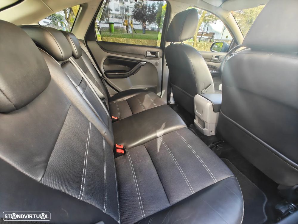 Ford Focus 1.6 TDCi Titanium - 16
