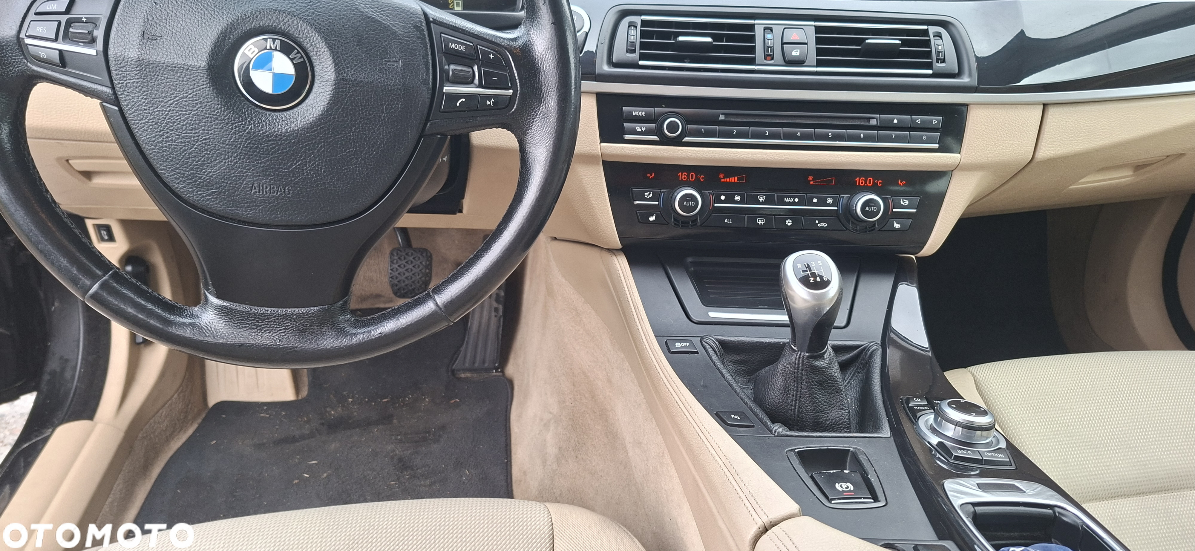 BMW Seria 5 520d Touring - 40