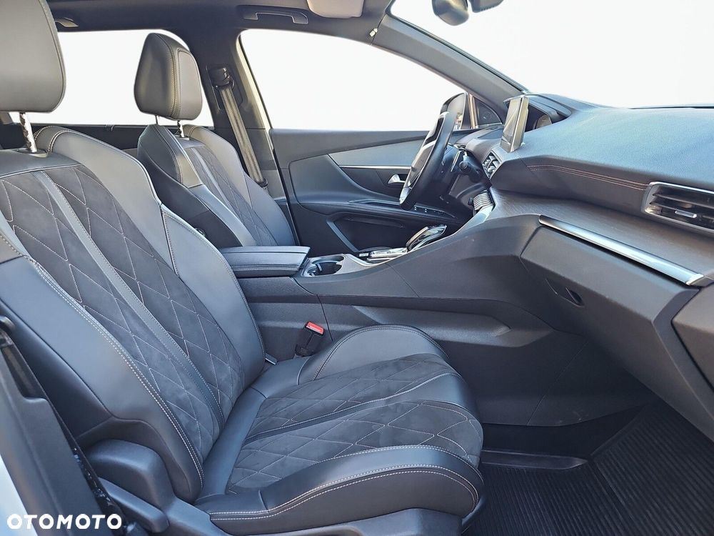 Peugeot 5008 - 17