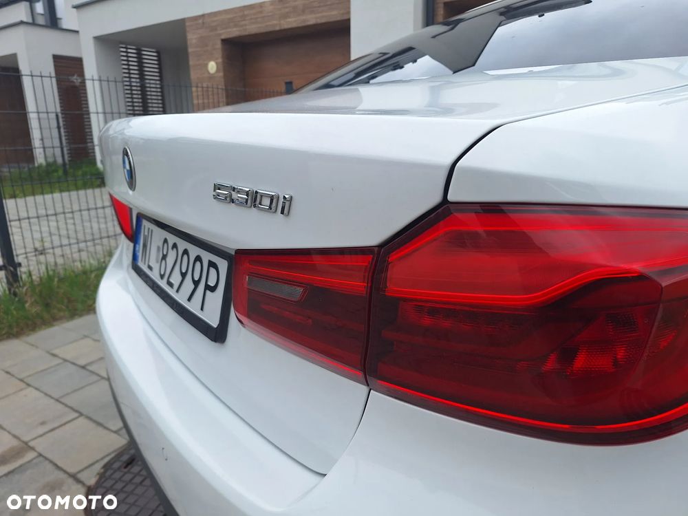 BMW Seria 5 530i xDrive M Sport sport - 9