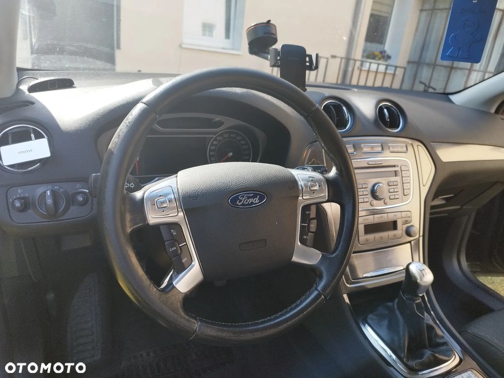 Ford Mondeo 2.0 Titanium - 11