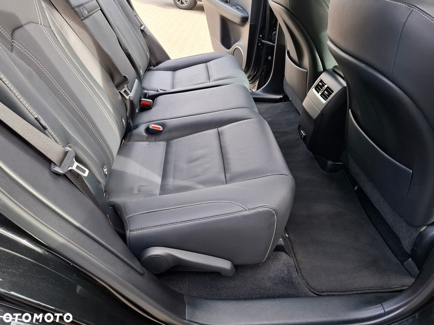 Lexus RX - 26
