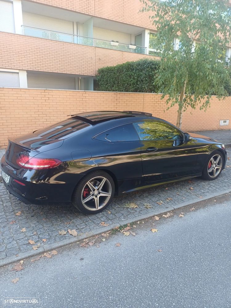 Mercedes-Benz C 220 d 4Matic 9G-TRONIC AMG Line - 2