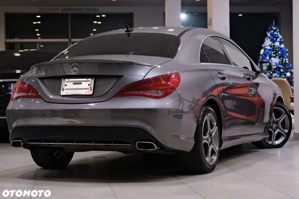 Mercedes-Benz CLA - 10