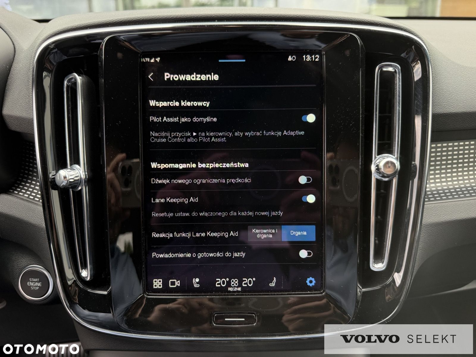 Volvo XC 40 - 25
