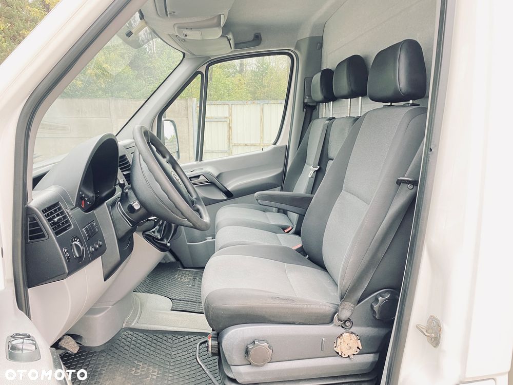 Volkswagen CRAFTER - 7