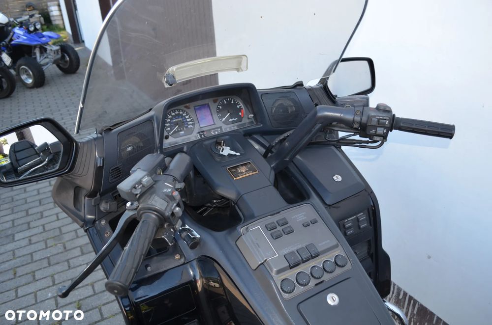 Honda GL - 22