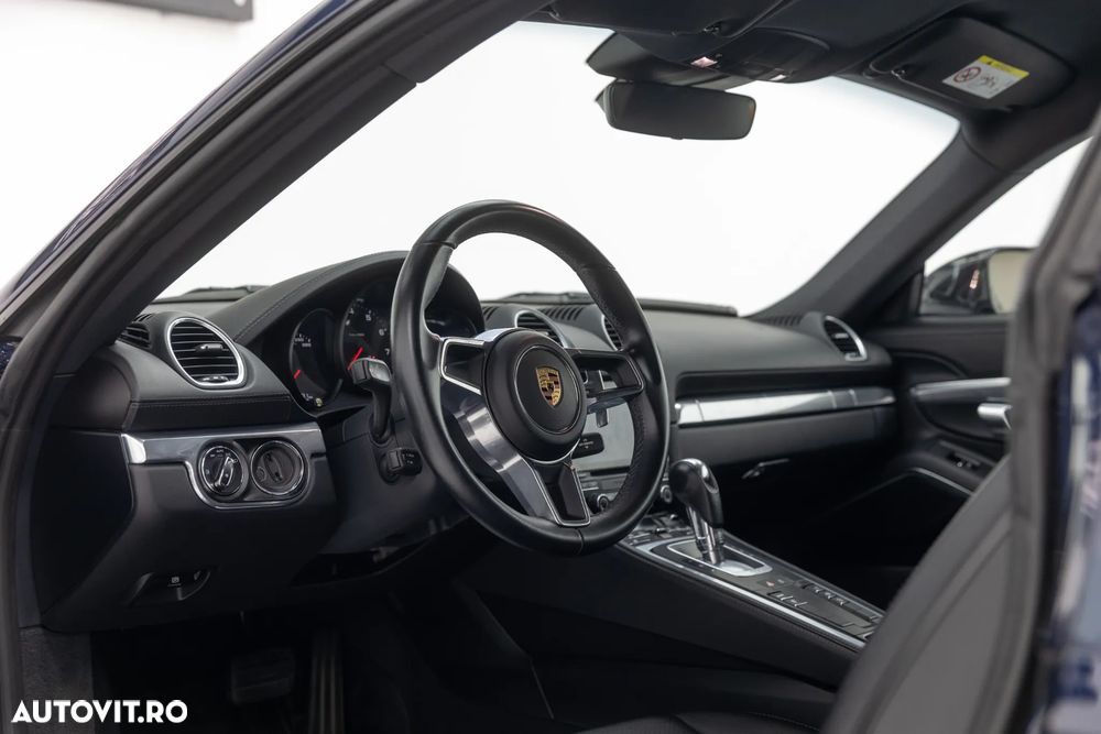 Porsche Cayman PDK - 29