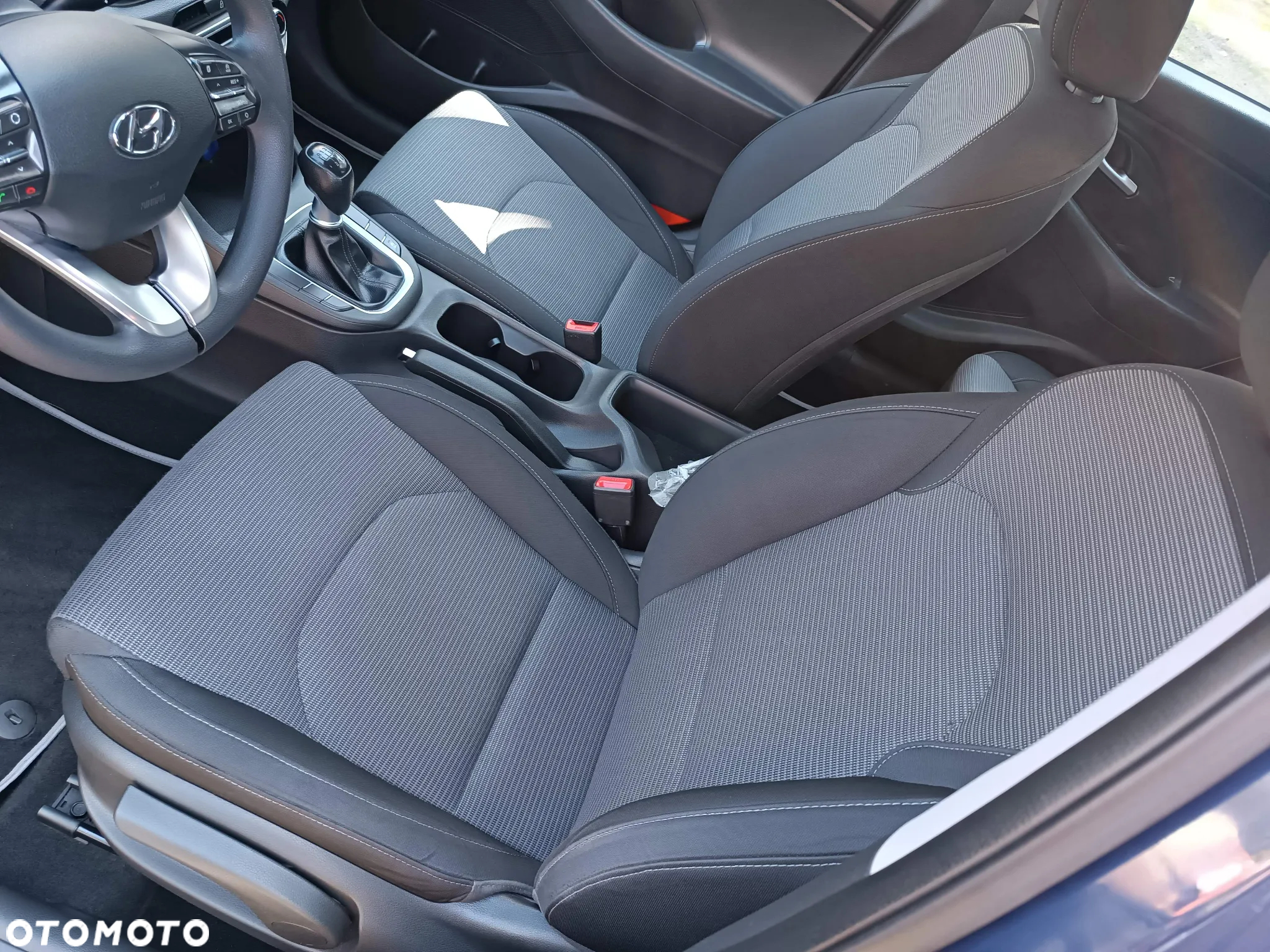 Hyundai i30 1.6 D Classic + - 4