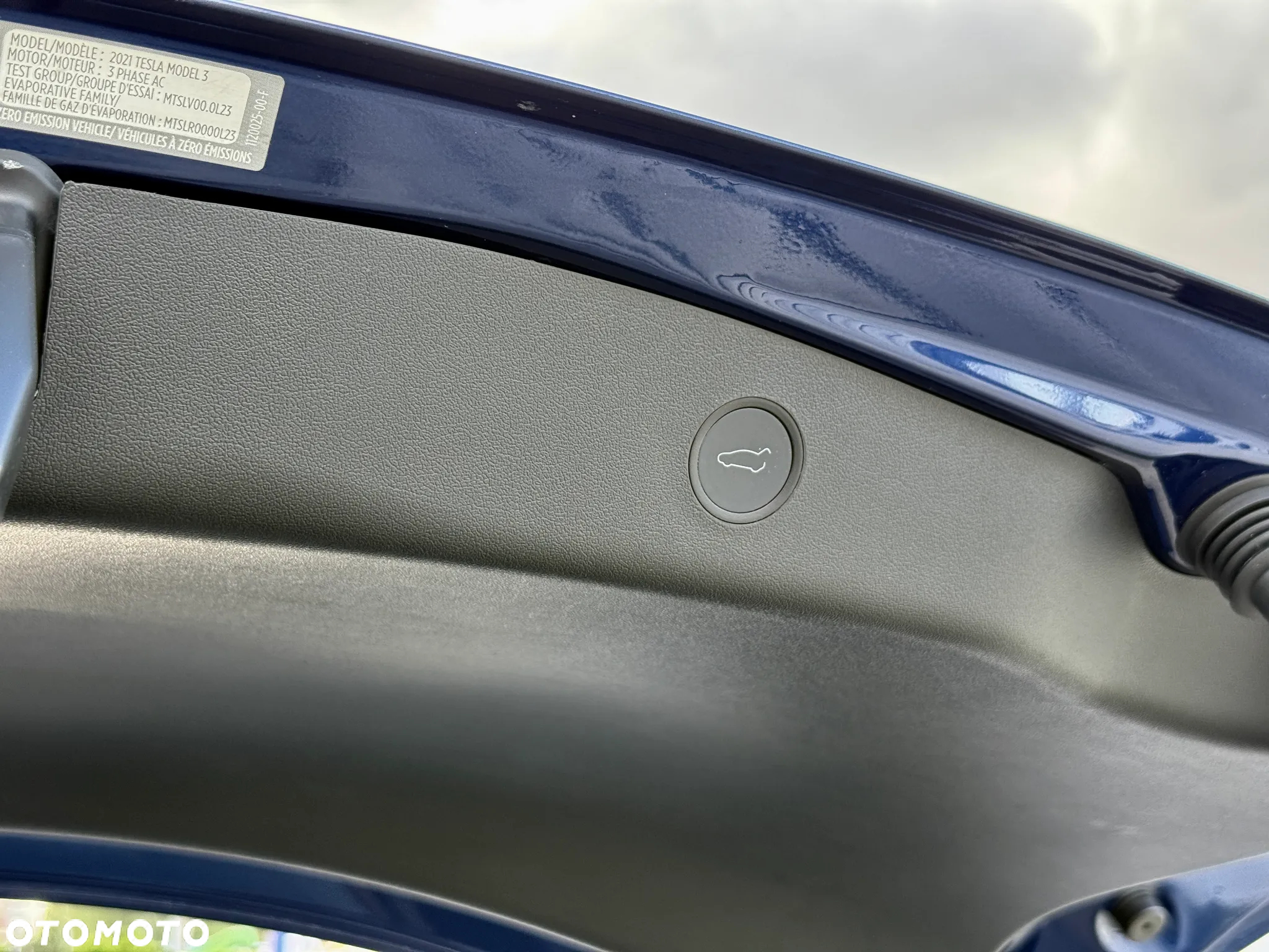 Tesla Model 3 Langstreckenbatterie Allradantrieb Dual Motor - 35