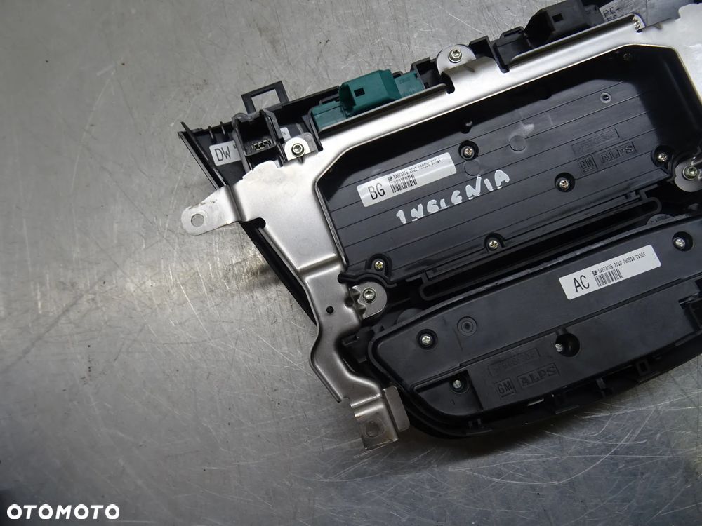 OPEL INSIGNIA A 08-12 2.0 CDTI PANEL RADIA  STEROWANIA NAWIEWU 13273256 13273095 - 4