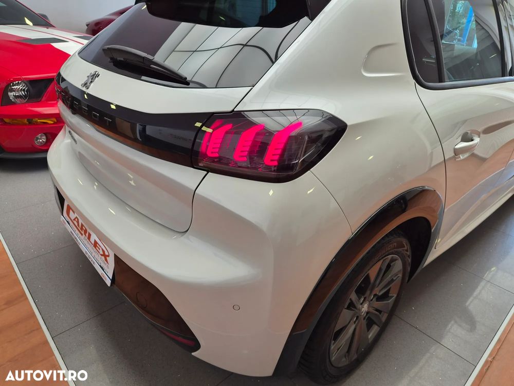Peugeot 208 e-208 Allure - 30