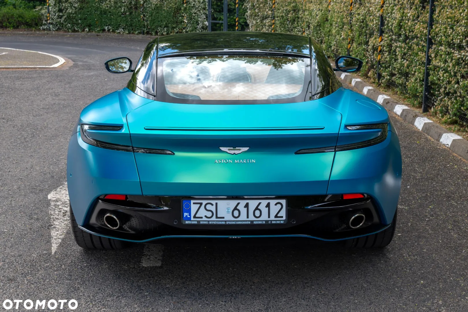 Aston Martin DB11 Standard - 4