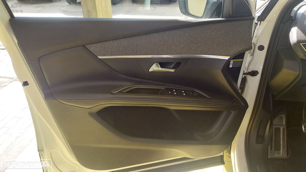Peugeot 3008 1.6 BlueHDi GT Line - 5