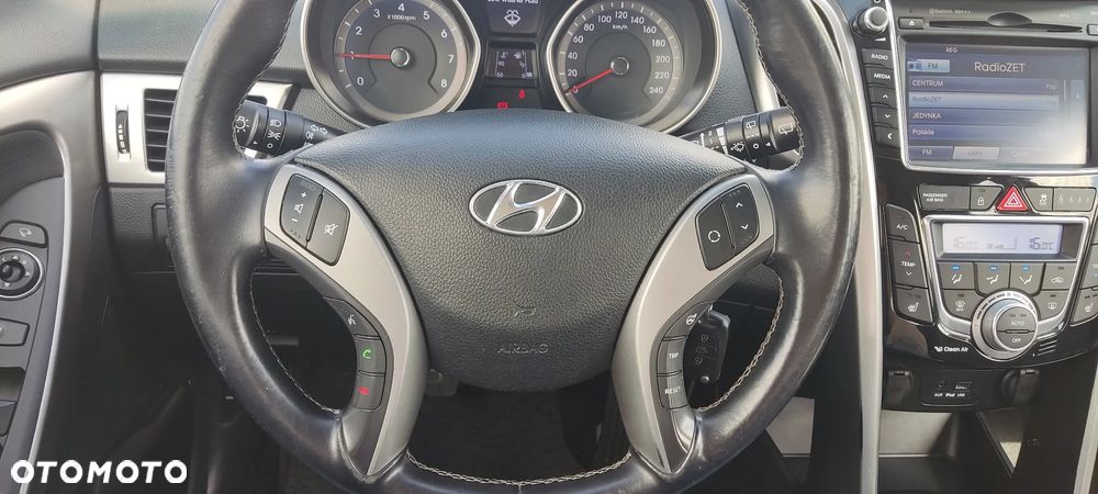 Hyundai i30 i30cw 1.4 Fifa World Cup Edition - 13